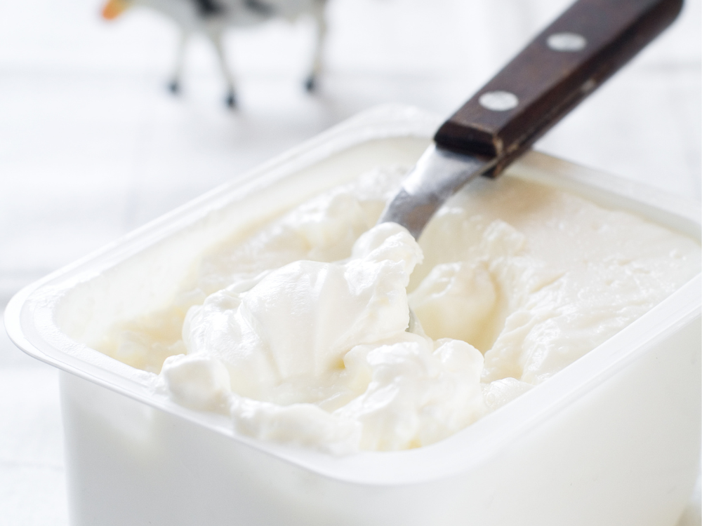 冰淇淋製作步驟：打發鮮奶油